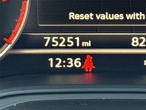 Used 2017 Audi A4 2.0T Premium Plus image 29