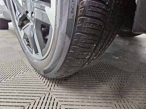 Used 2025 Subaru Forester Limited w/ Popular Package #2 AWD/4WD image 48