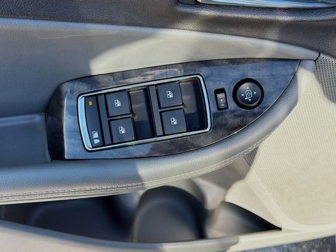 Used 2014 Chevrolet Impala LT w/ Convenience Package image 22