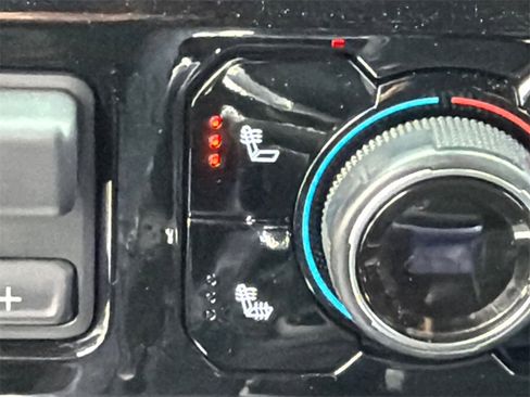 Used 2024 Chevrolet Silverado 1500 LT Trail Boss w/ LT Trail Boss Premium Package image 30