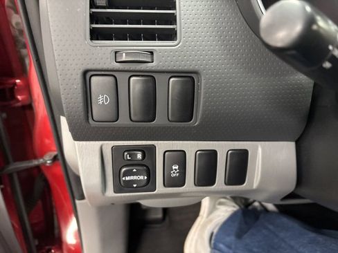 Used 2013 Toyota Tacoma PreRunner image 24