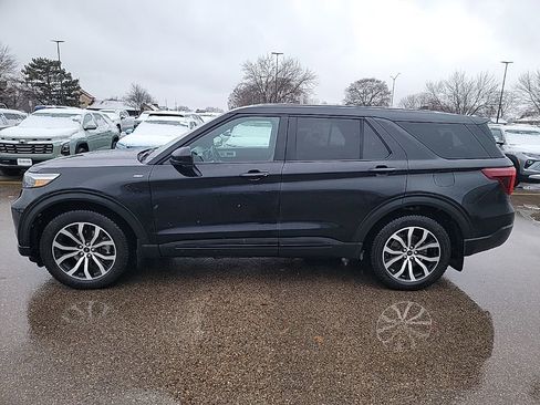 Used 2022 Ford Explorer ST-Line image 4