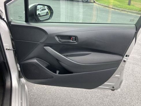 Certified 2025 Toyota Corolla LE FWD image 29