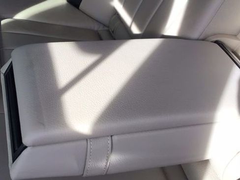 Used 2013 Mercedes-Benz E 350 4MATIC Sedan image 14