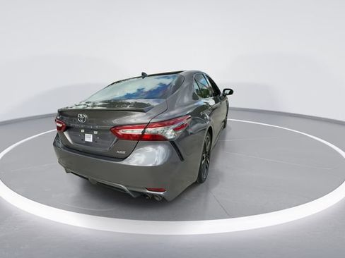 Used 2019 Toyota Camry XSE image 7