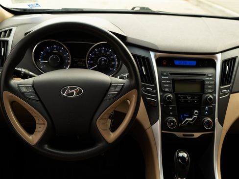 Used 2013 Hyundai Sonata GLS w/ Popular Equipment Pkg image 19