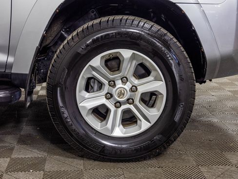 Used 2016 Toyota 4Runner SR5 AWD/4WD image 50