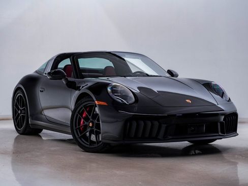 Certified 2025 Porsche 911 Targa 4 GTS image 8