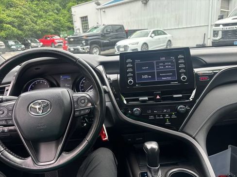 Used 2023 Toyota Camry SE FWD image 15