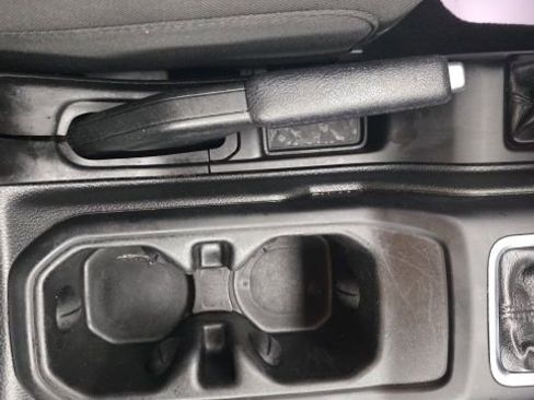 Certified 2023 Jeep Gladiator Sport image 22