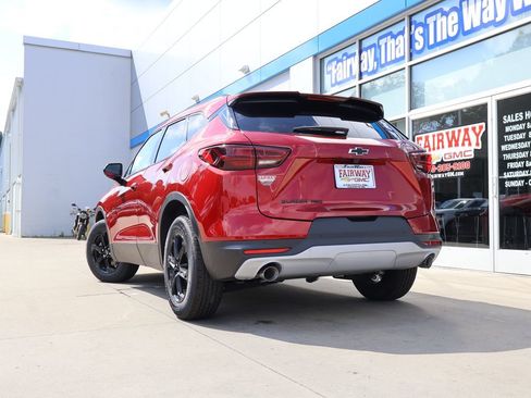 New 2026 Chevrolet Blazer LT w/ Convenience Package AWD/4WD image 35
