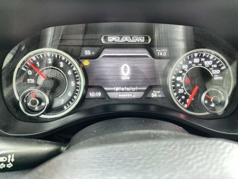 Used 2019 RAM 1500 Laramie AWD/4WD image 11