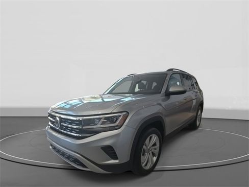 Used 2023 Volkswagen Atlas SE image 3