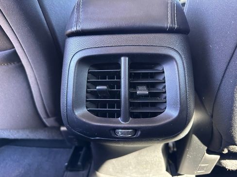 Used 2019 Jeep Cherokee Latitude w/ Popular Appearance Group image 14