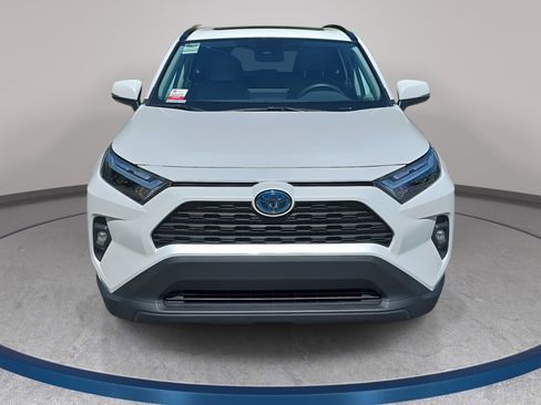 Used 2024 Toyota RAV4 XLE Premium image 2