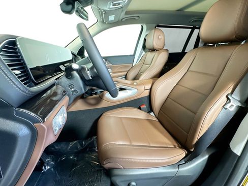 New 2026 Mercedes-Benz GLS 450 4MATIC image 18