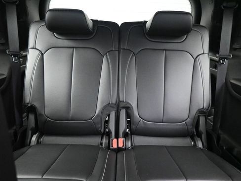 New 2025 Jeep Grand Cherokee L Limited w/ Black Appearance Package image 16