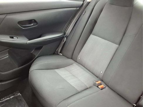 Used 2024 Nissan Sentra SV FWD image 17