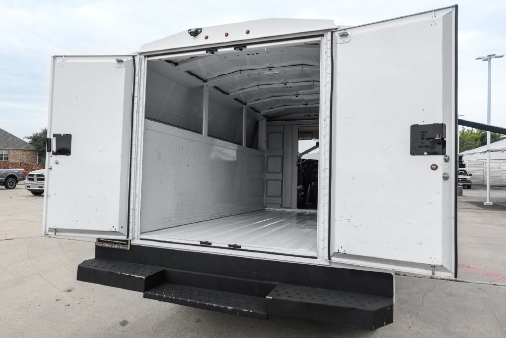 Used 2021 Chevrolet Express 3500 w/ Power Convenience Package RWD image 53