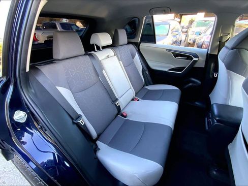 Used 2023 Toyota RAV4 XLE image 18