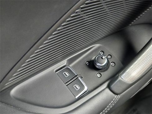 Used 2016 Audi TT 2.0T w/ Technology Package image 27