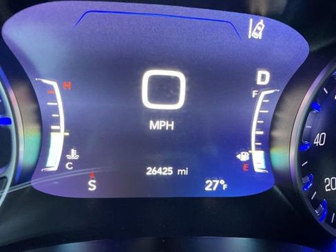 Used 2024 Chrysler Pacifica Limited w/ Trailer Tow Group image 13