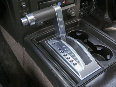 Used 2007 HUMMER H2 image 31