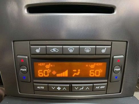 Used 2005 Cadillac XLR RWD image 49