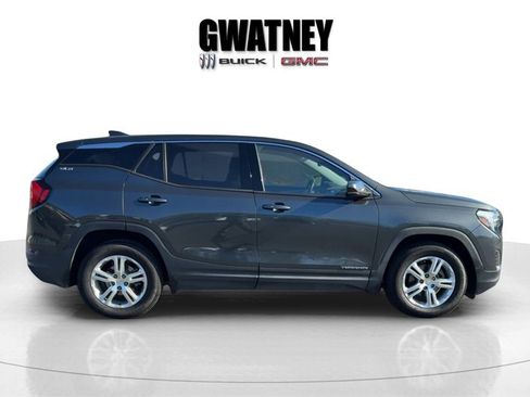 Used 2020 GMC Terrain SLE image 8