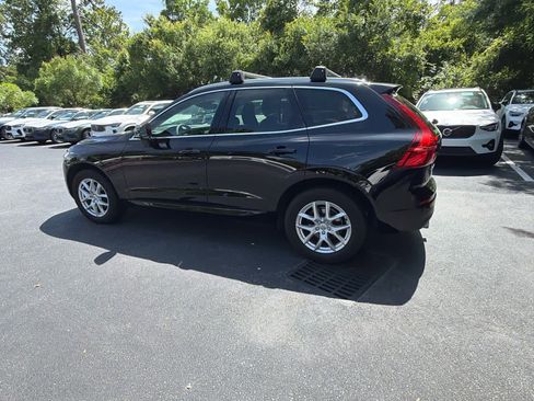Used 2019 Volvo XC60 T5 Momentum w/ Premium Package FWD image 12