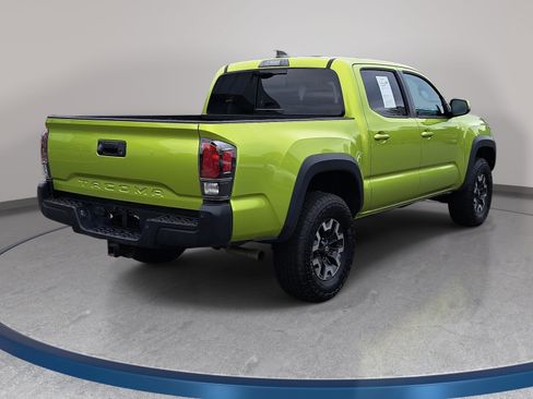 Used 2023 Toyota Tacoma TRD Off-Road w/ Technology Package AWD/4WD image 5