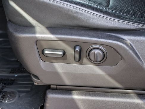 Used 2019 GMC Sierra 1500 SLT w/ SLT Premium Plus Package image 23