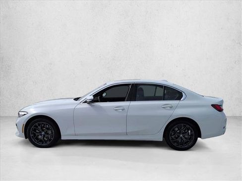 Used 2025 BMW 330i xDrive Sedan w/ M Sport Package AWD/4WD image 9
