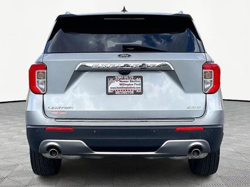 Certified 2023 Ford Explorer Limited AWD/4WD image 4