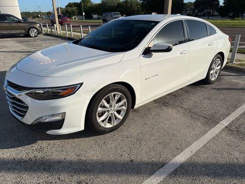 Used 2020 Chevrolet Malibu LT image 3