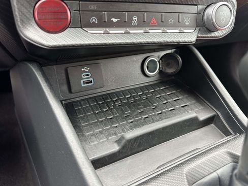 Used 2024 Ford Mustang Premium image 20