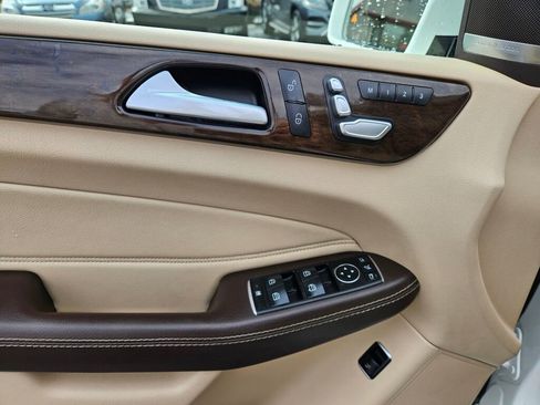 Used 2017 Mercedes-Benz GLE 350 4MATIC image 26