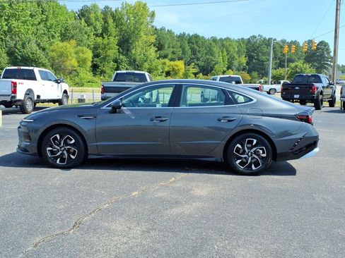 Used 2025 Hyundai Sonata SEL FWD image 22