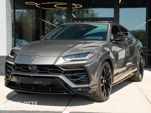 Used 2021 Lamborghini Urus image 6