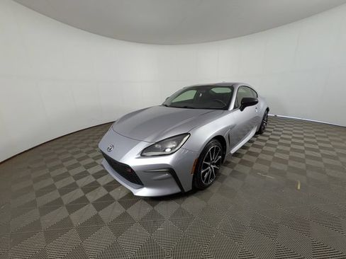 Used 2022 Toyota GR86 w/ ALL Weather Mat Package (TMS) RWD image 21