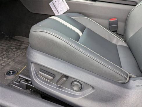 New 2026 Toyota Camry SE FWD image 4