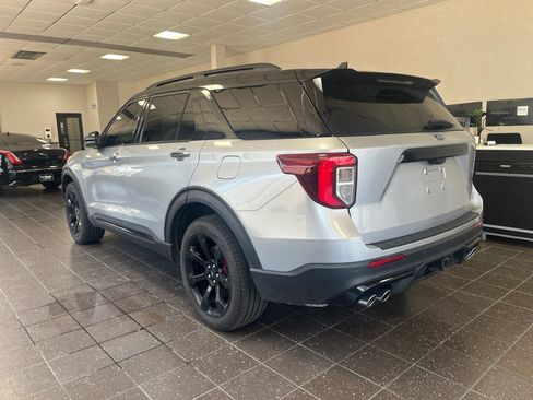 Used 2023 Ford Explorer ST w/ Equipment Group 401A AWD/4WD image 2