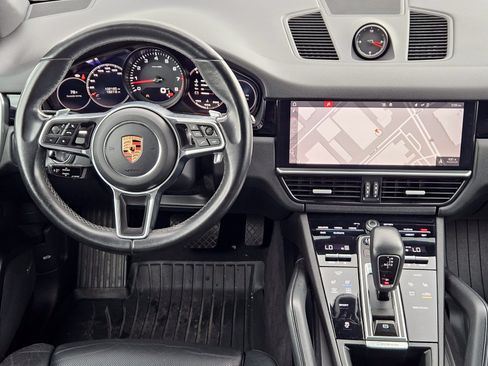Used 2019 Porsche Cayenne AWD/4WD image 25