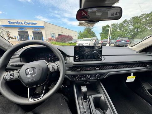 New 2025 Honda Accord SE image 10