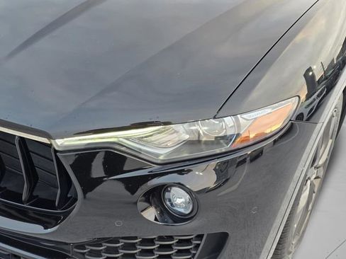Used 2018 Maserati Levante image 9