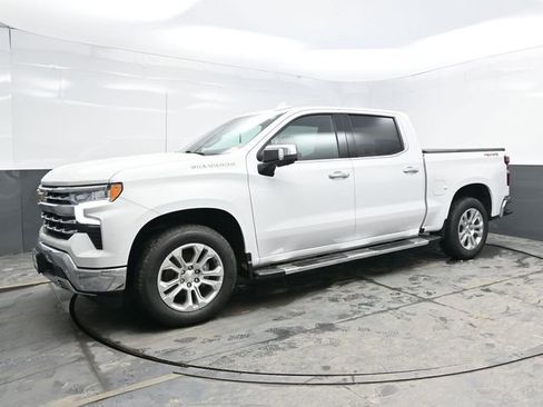 Used 2023 Chevrolet Silverado 1500 LTZ image 3