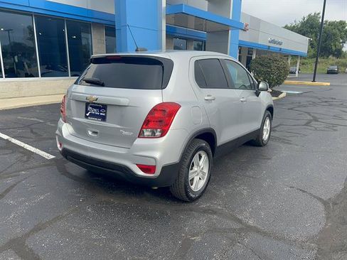 Used 2020 Chevrolet Trax LS w/ Tint and Cruise Package FWD image 7