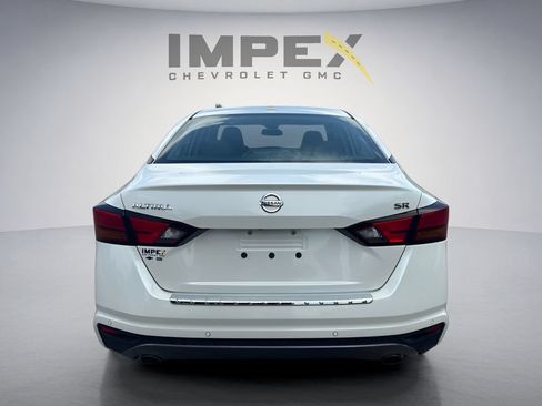 Used 2020 Nissan Altima 2.5 SR FWD image 4