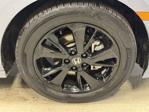 Used 2023 Honda Odyssey Sport image 9