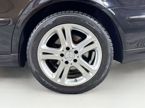 Used 2004 Mercedes-Benz E 500 Sedan image 30